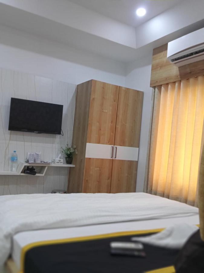 Hotel Fun City Navsari Luaran gambar